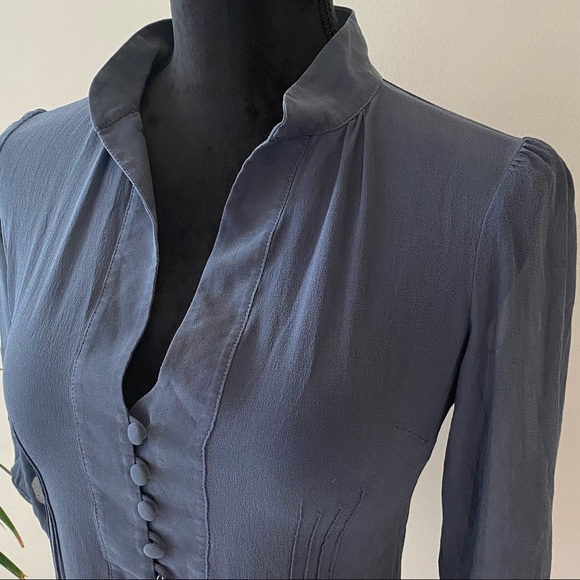 CUE Vintage 100% Silk Blue Collared Blouse with buttons Formal Classic Size 8 - Picture 4 of 13